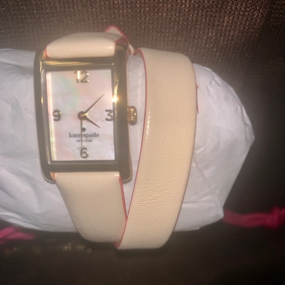 Kate spade watch❤️🌹 - Picture 1 of 8